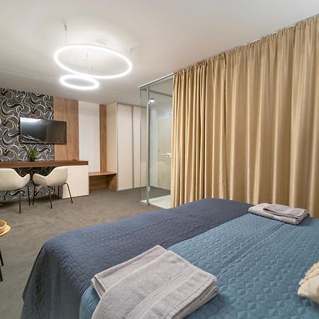 Hotel Zemplin Trebisov Ngoại thất bức ảnh