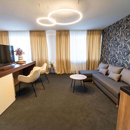 Hotel Zemplin Trebisov Ngoại thất bức ảnh