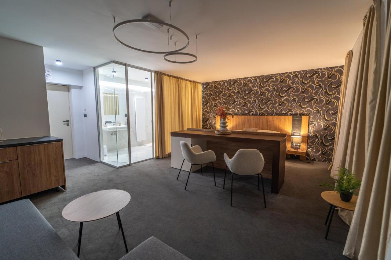 Hotel Zemplin Trebisov Ngoại thất bức ảnh