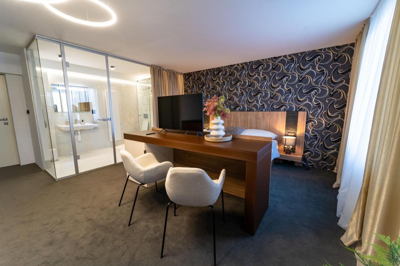 Hotel Zemplin Trebisov Ngoại thất bức ảnh