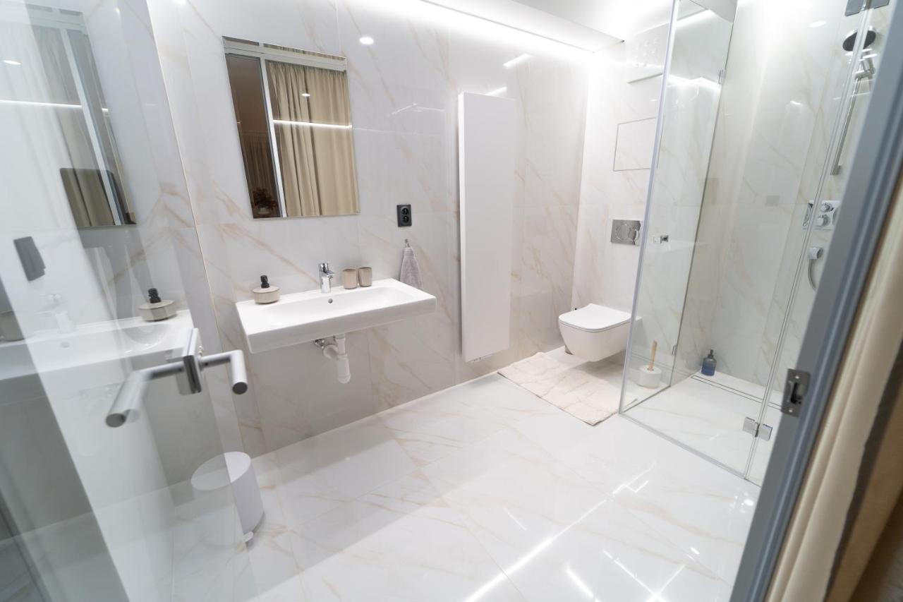 Hotel Zemplin Trebisov Ngoại thất bức ảnh