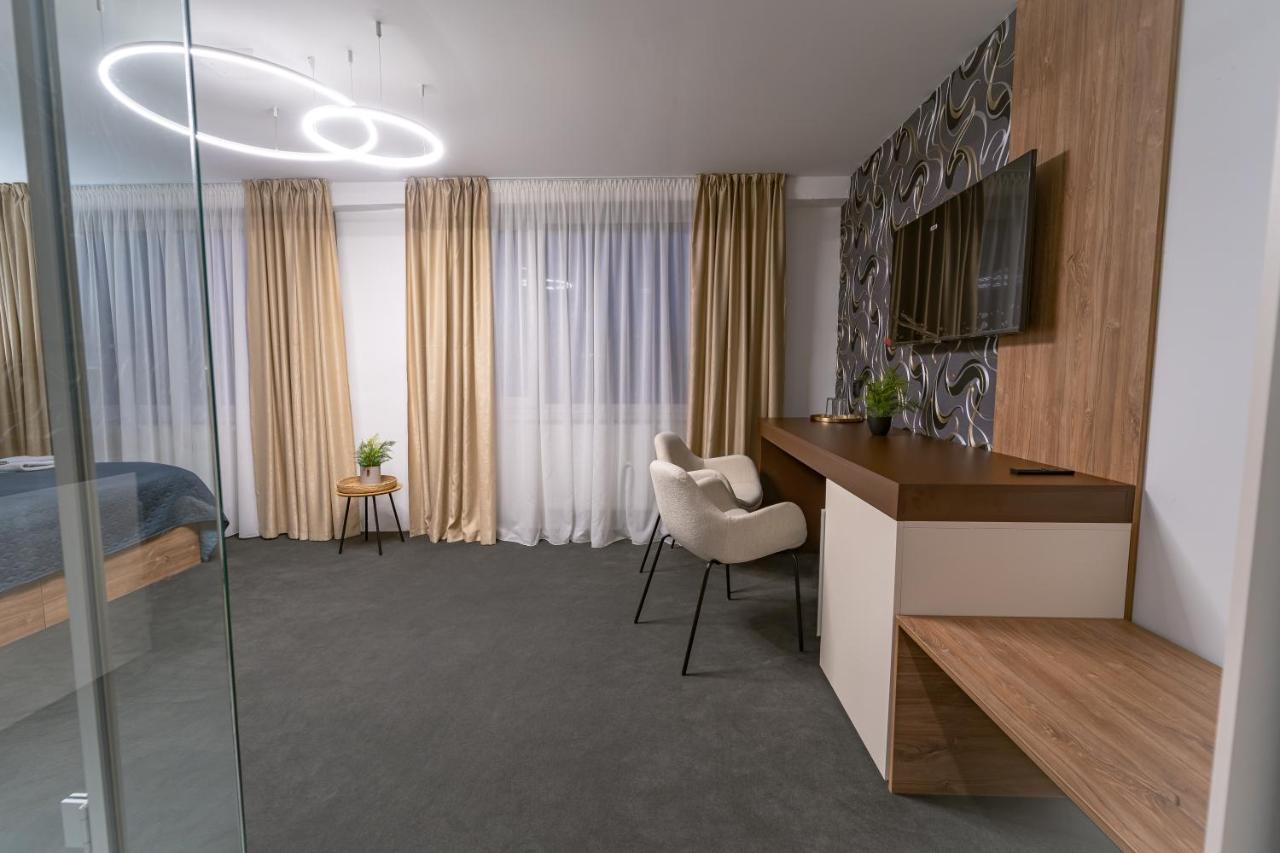 Hotel Zemplin Trebisov Ngoại thất bức ảnh